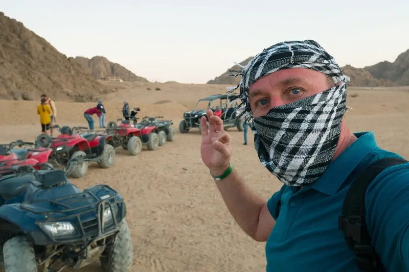 Quad Hurghada | Deserto, Villaggio Beduino & Cena Barbecue